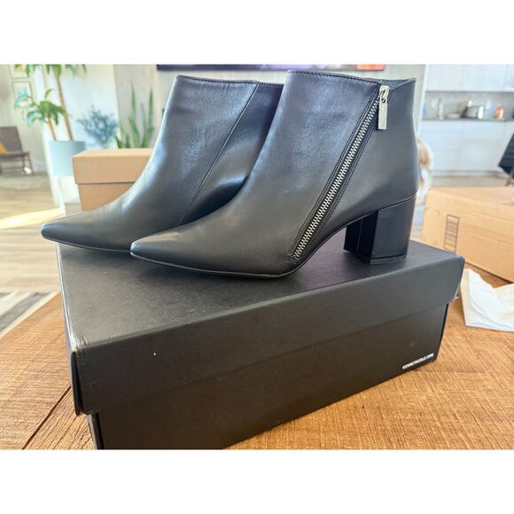 Kenneth Cole New York Hayes Diagonal Side Zip Ankle Bootie Black Size 9.5 - Picture 6 of 6